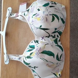 NWT Size 42F Cacique Balconette Bra F102